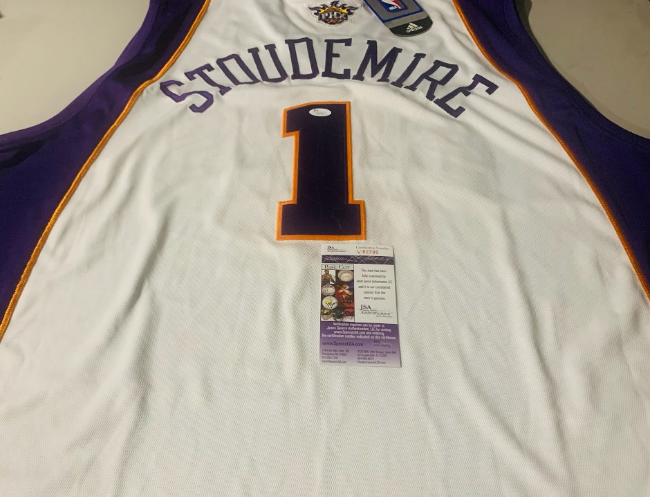<p>Amar'e Stoudemire signed Jersey - Phoenix suns - JSA authentication</p>