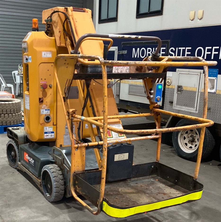 2016 Haulotte Star 10 Personnel Lift -26ft(7.9m) -SelfPropelled - Wingfield