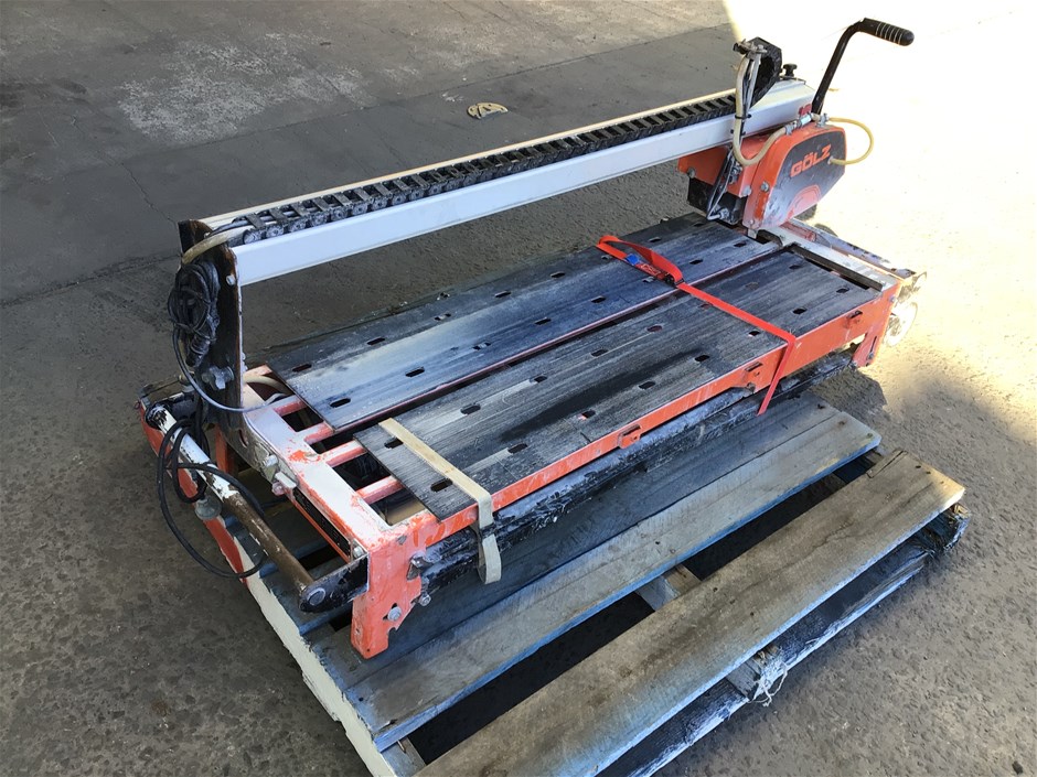 <p>Golz TS250Tile Cutter</p>