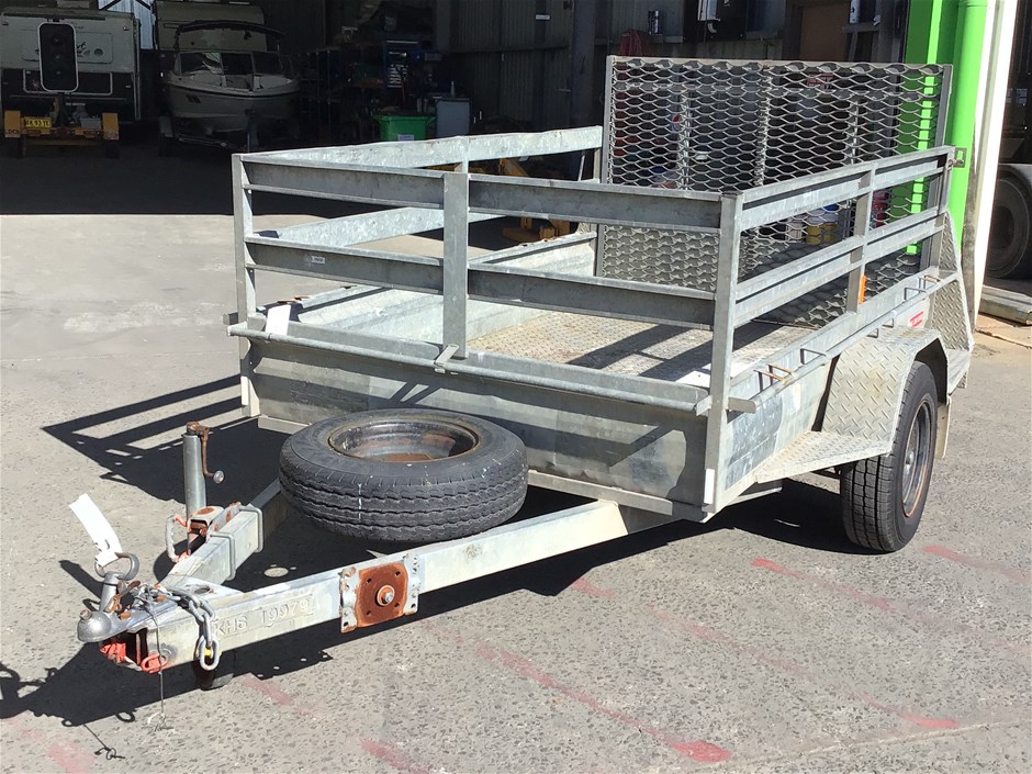 <p>2002 ATA Trailers Furniture 8 x 5 Single Box Trailer</p>