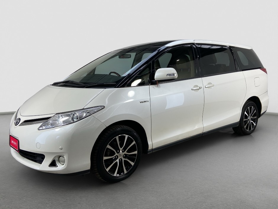 2015 Toyota Tarago Ultima Petrol
