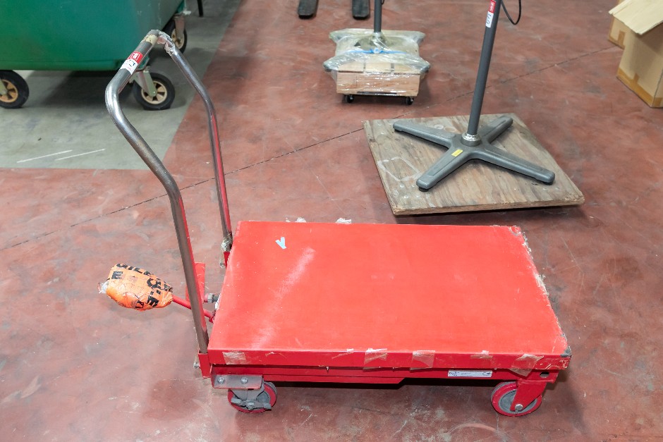 TWM Mobile Hydraulic Platform Trolley