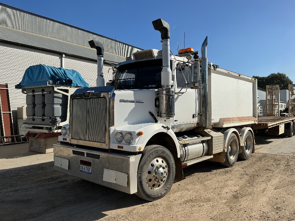 Major Construction & Transport Equipment Auction