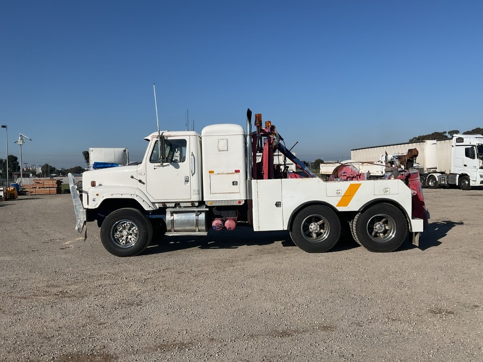 1989 International S2600 6x4 Tow Truck