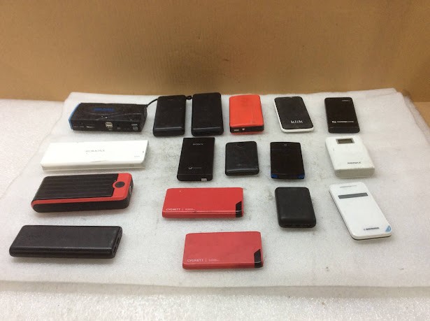 Sony/Remax/Cygnett/Romoss Mixed Brand and Model Power Banks (Lot of 17)