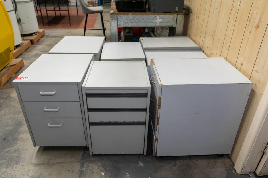 Mobile Under Drawers