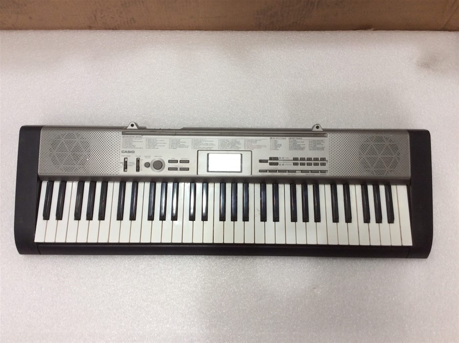 Casio LK-120 Electronic Keyboard