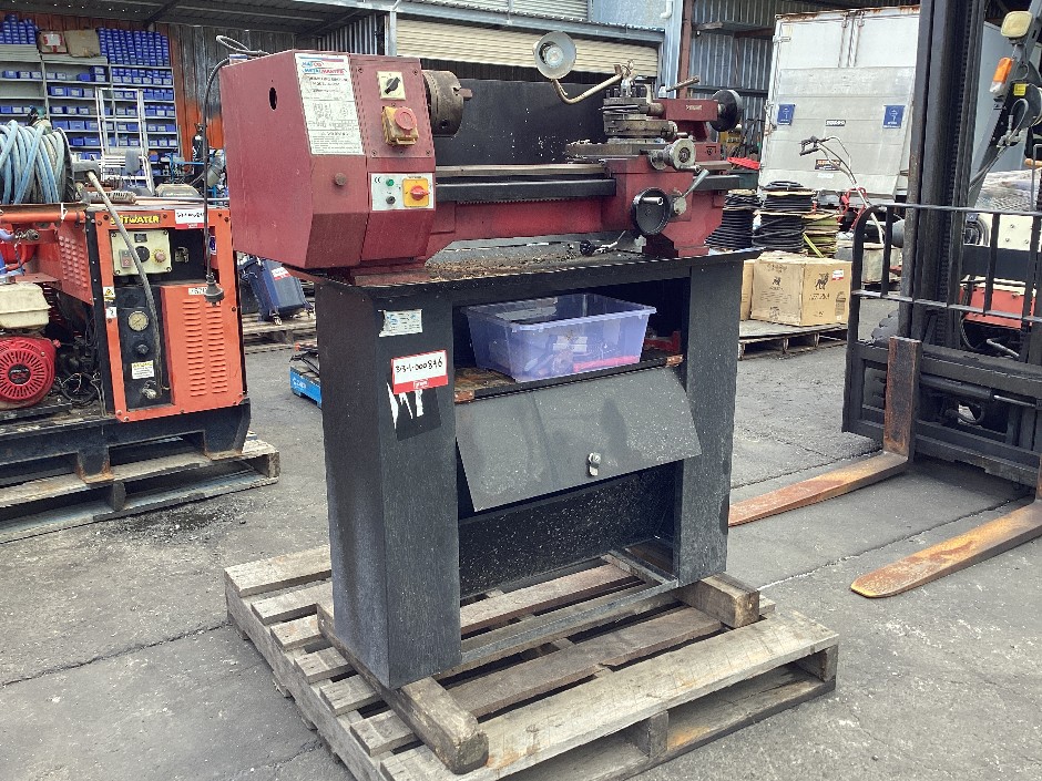 <p>Hafco Milling Machine</p>