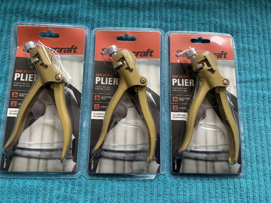 <p>3 x Supercraft Saw Setting Pliers (Unused)</p>