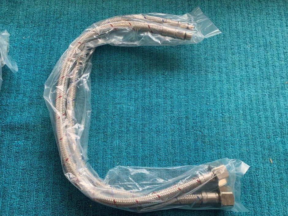 70 Pairs of Hot and Cold Braided Hoses (Unused)