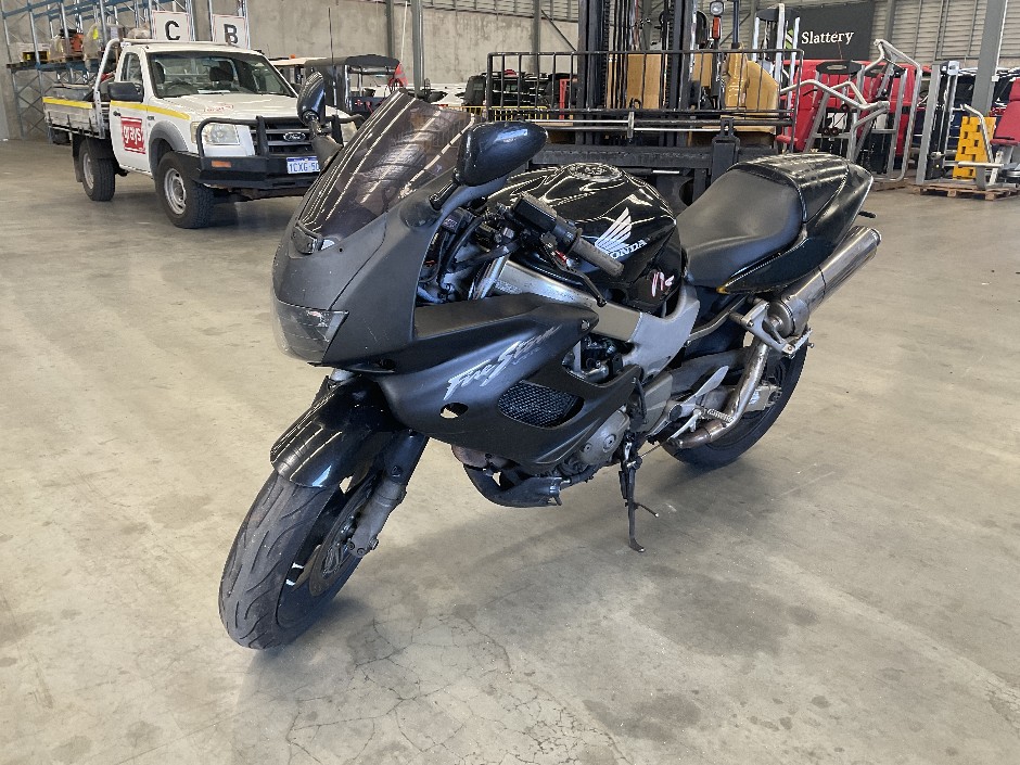 2005 HONDA VTR1000F Firestorm  Petrol