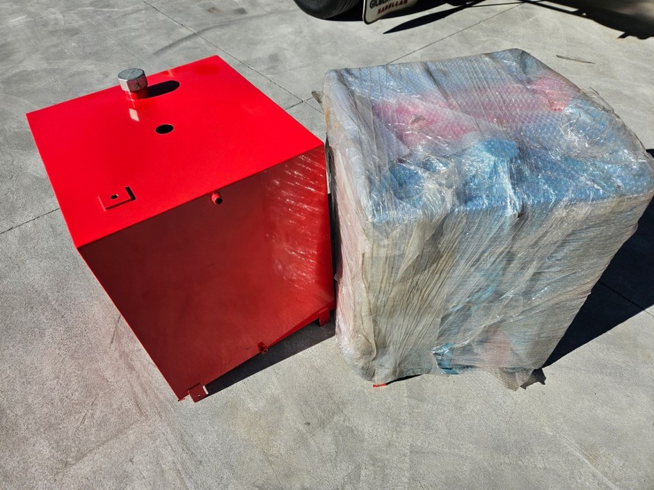 FUEL TANK, QTY x2