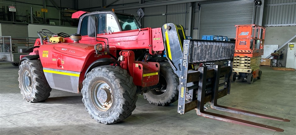 2017 MANITOU MHT-X-860 Telehandler - 6.0t (8.1m) - Diesel W/Hyd Tynes & Jib