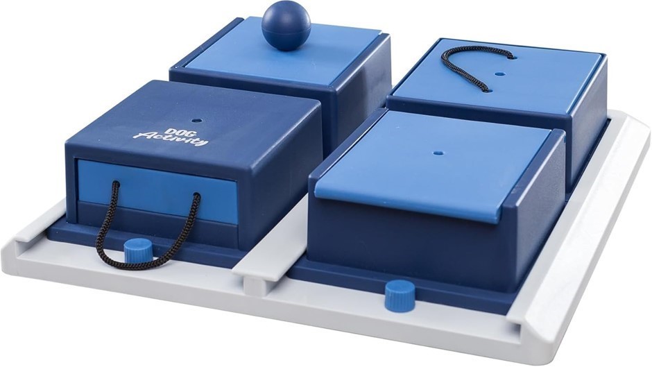 TRIXIE Poker Box, Level 2 Puzzle for Dogs