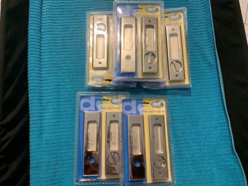 <p>5 x Sets of Delf Sliding Door Privacy Sets (Unused)</p>