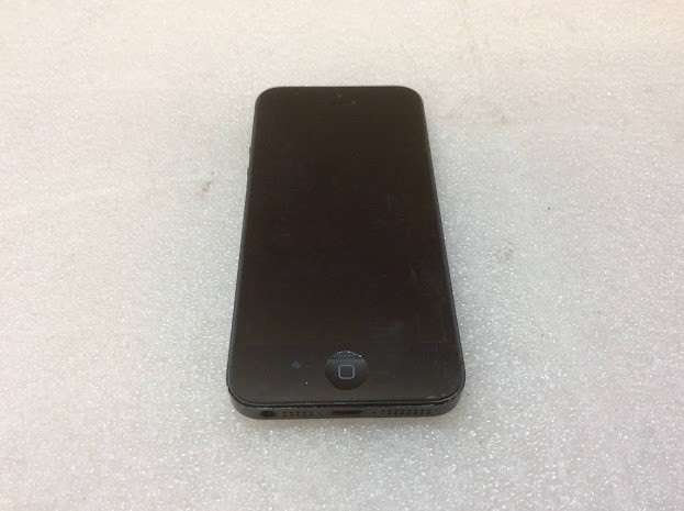 Apple iPhone 5 (A1429) Phone 16GB