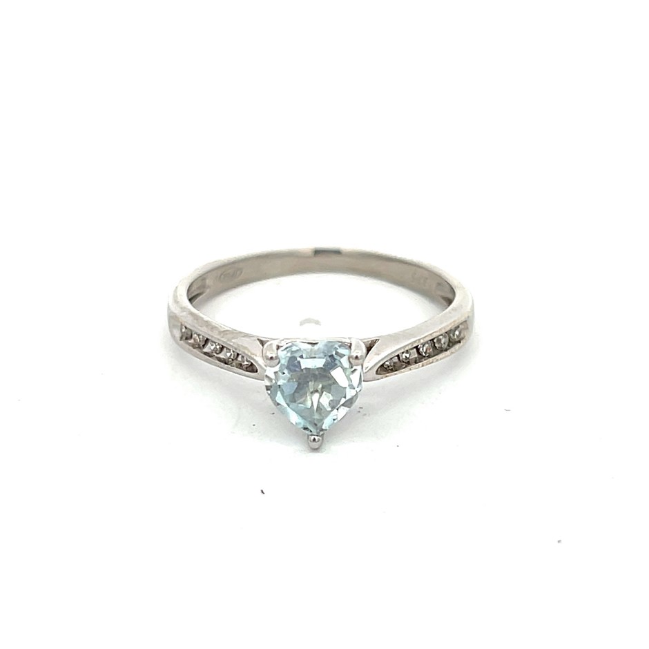 9ct White Gold Aquamarine & Diamond Ring