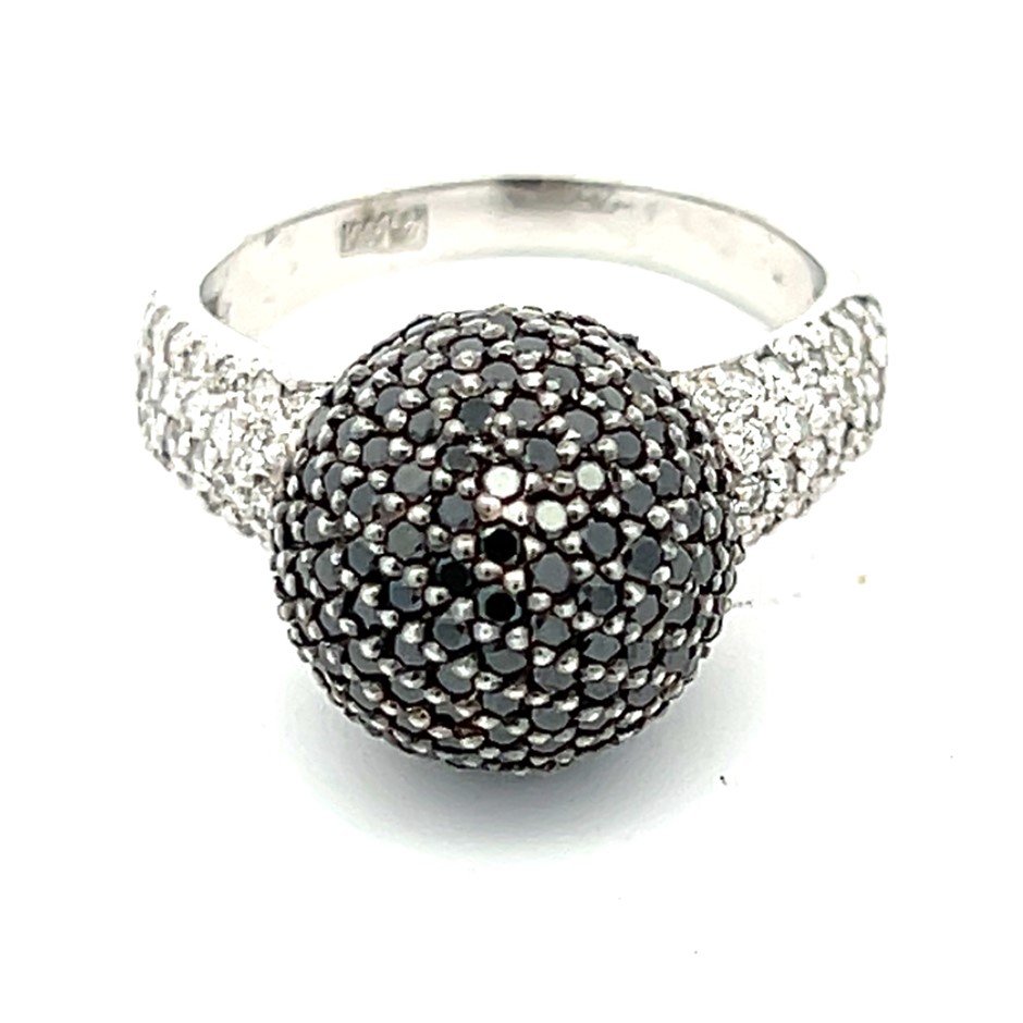 14ct White Gold Black & White Diamond Drop ring