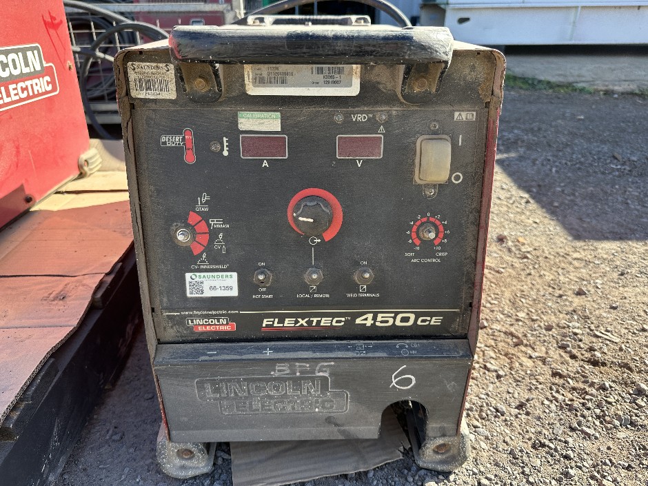 <p>Lincoln Flextec 450CE Welder</p>