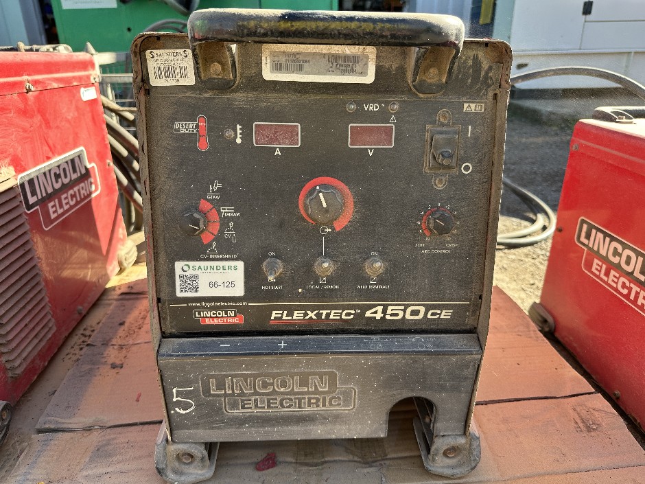 <p>Lincoln Flextec 450CE Welder</p>