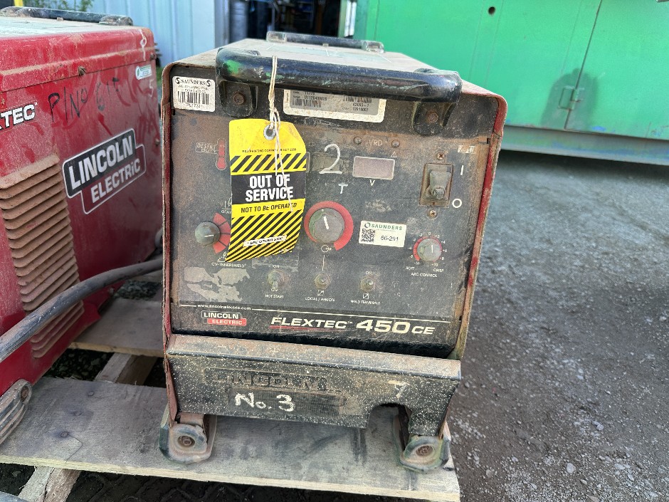 <p>Lincoln Flextec 450CE Welder</p>