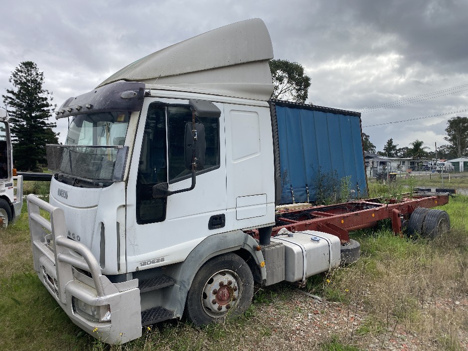 <p>2005 Iveco Eurocargo   4x2 Cab Chassis</p>
