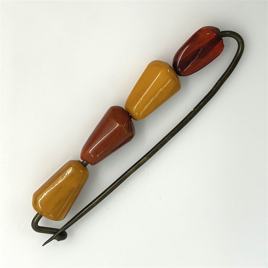 A vintage-style brooch