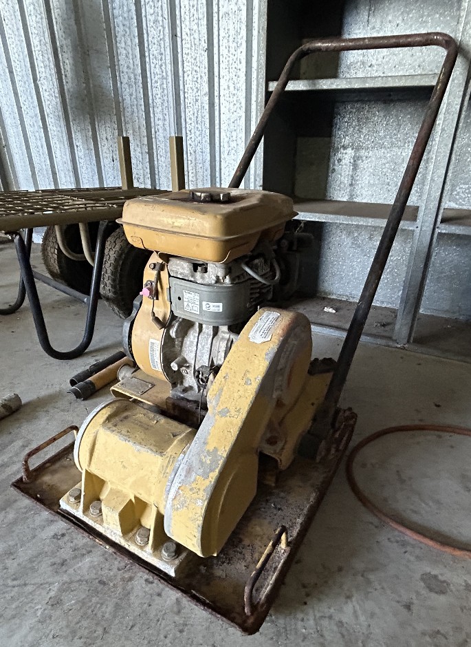 Crommelins 5HP Plate Compactor