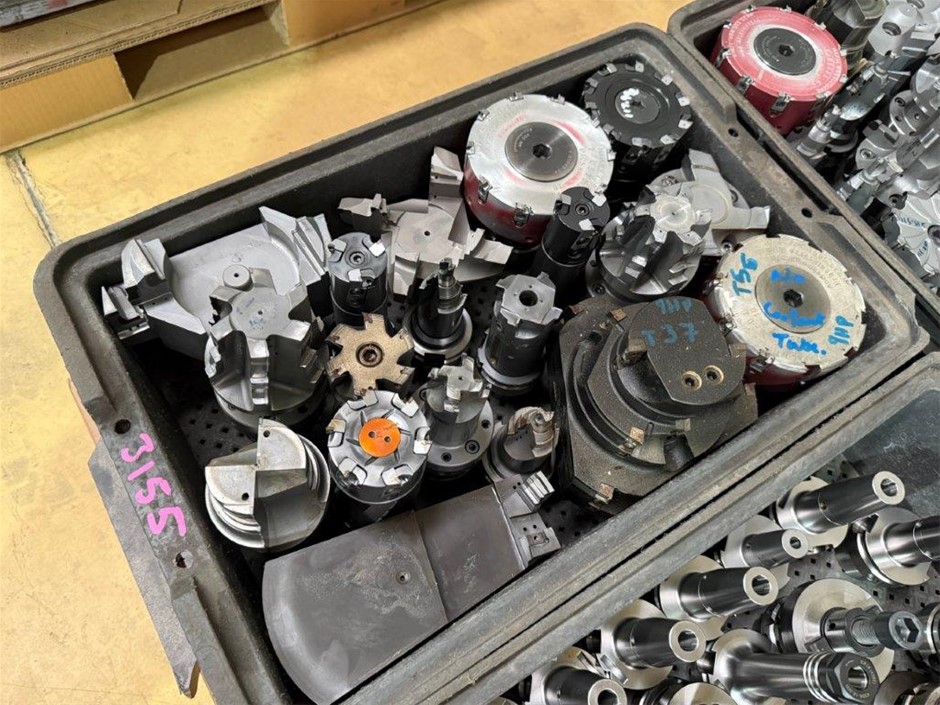 HSK A63 Facemill Holders (With Assorted Milling Cutlers)