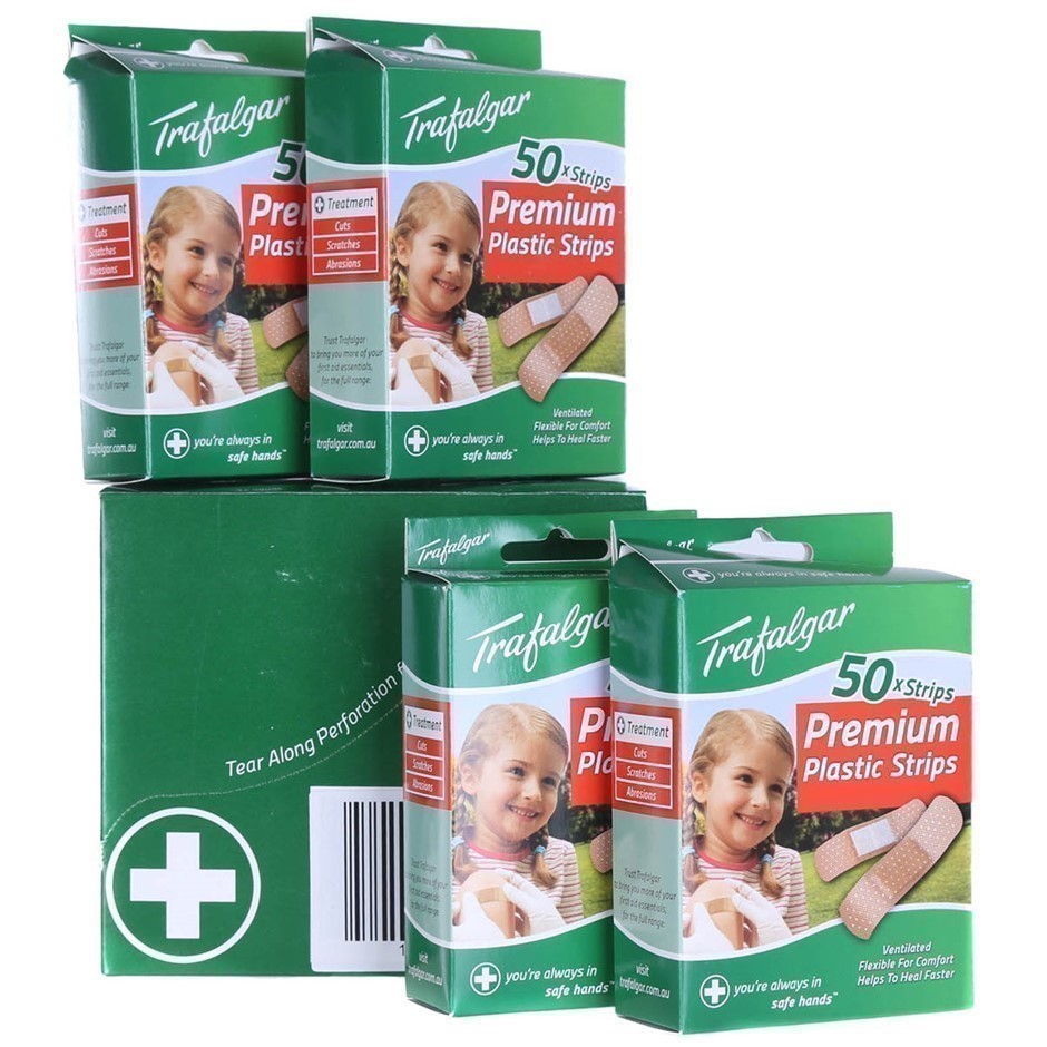 8 x TRAFALGAR Sports Tape, Medium, 38mm (W) x 15m (L)