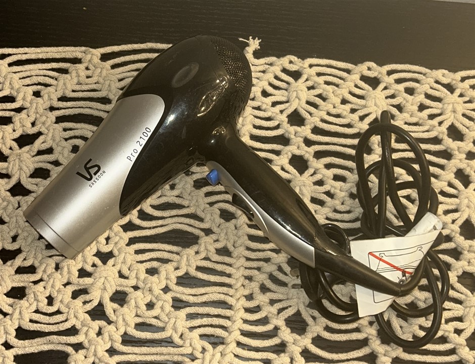 VS Sassoon Pro 2100 Hair Dryer