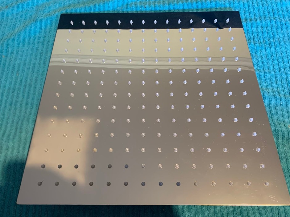 <p>1 x 350mm Square Shower Head, Chrome Finish (Unused)</p>