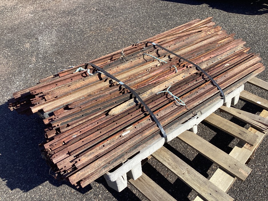 <p>Pallet of Star Pickets</p>