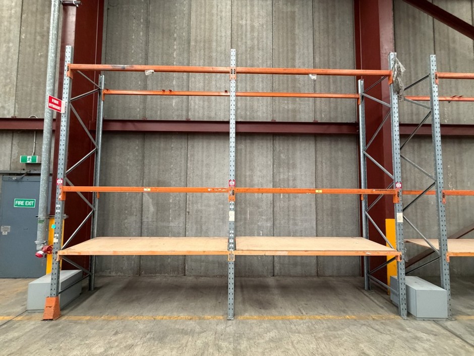 <p>Dexion Pallet Racking Shelving</p>
