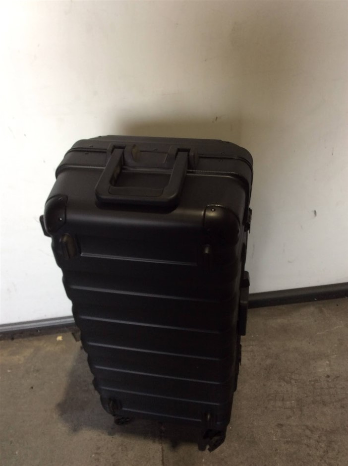 General Protective Hard Case With Wheels