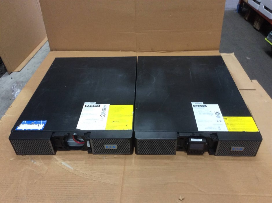 Eaton 9PX 3000 UPS + Eaton 9PX EBM External Battery Module