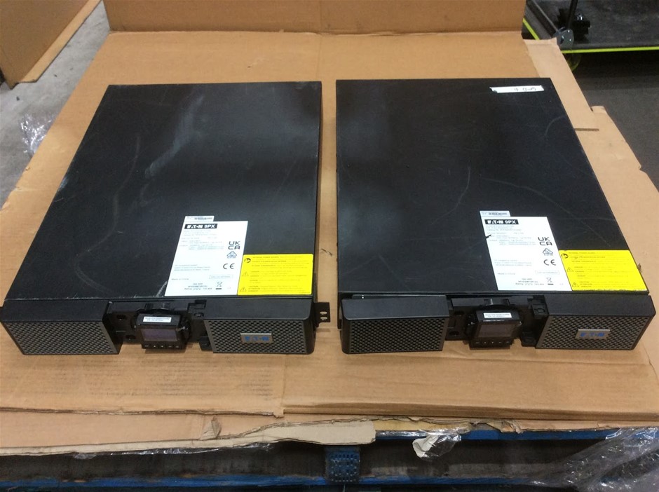 Eaton 9PX 3000 UPS + Eaton 9PX EBM External Battery Module