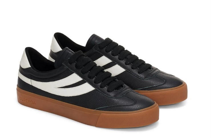 Unisex Black Low Cut Sneakers with Leather Upper 4834 CLUB S SWALLOW Black-