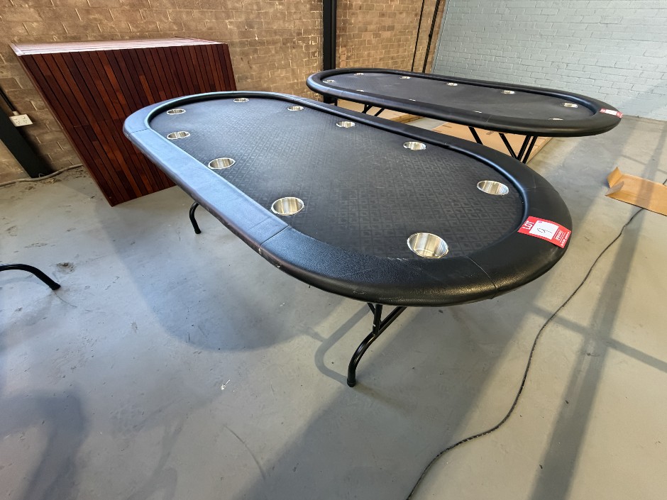 <p>84" Pro Series Oval 10 Player Foldable Poker</p>