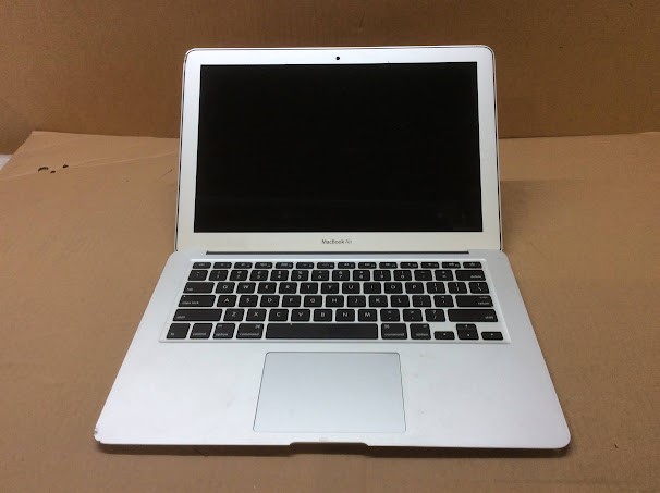 APPLE MACBOOK AIR(A1466)(3178) Laptop I5-5350U 8GBRAM/128GB