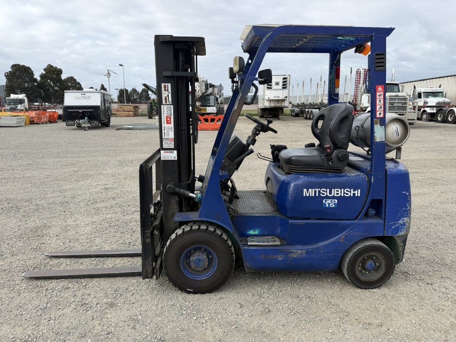 <p>Mitsubishi FG15T LPG Forklift</p>