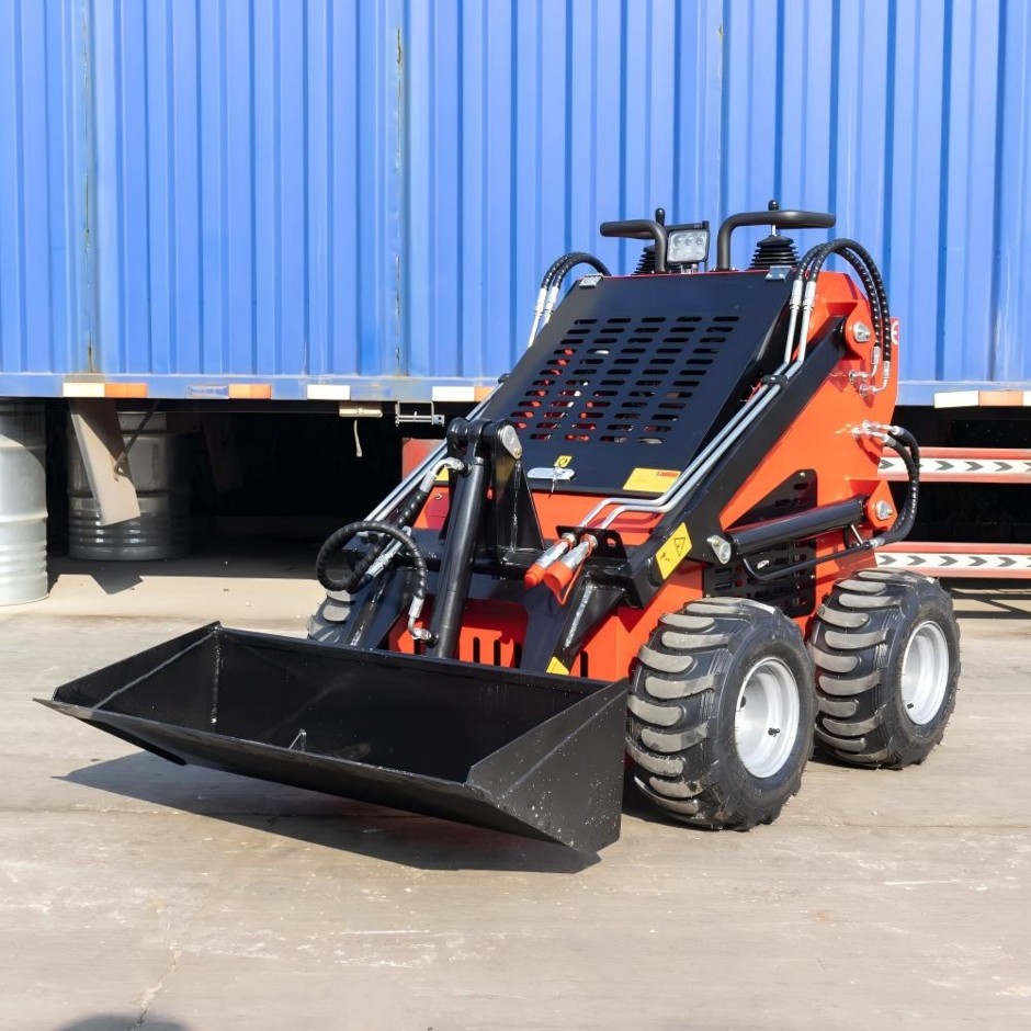 Unreserved – Unused Excavators, Skid Steers & Golf Carts