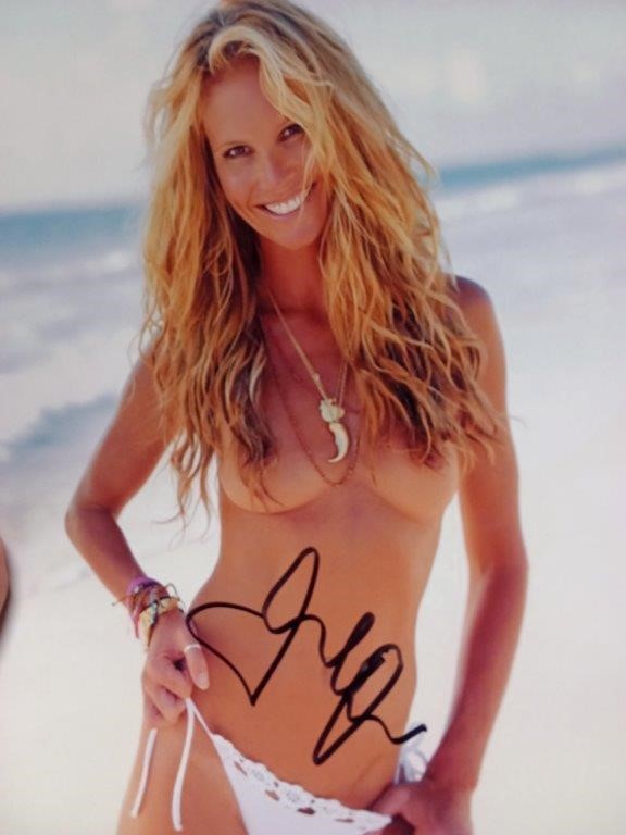 ELLE MACPHERSON SIGNED SEXY PHOTO