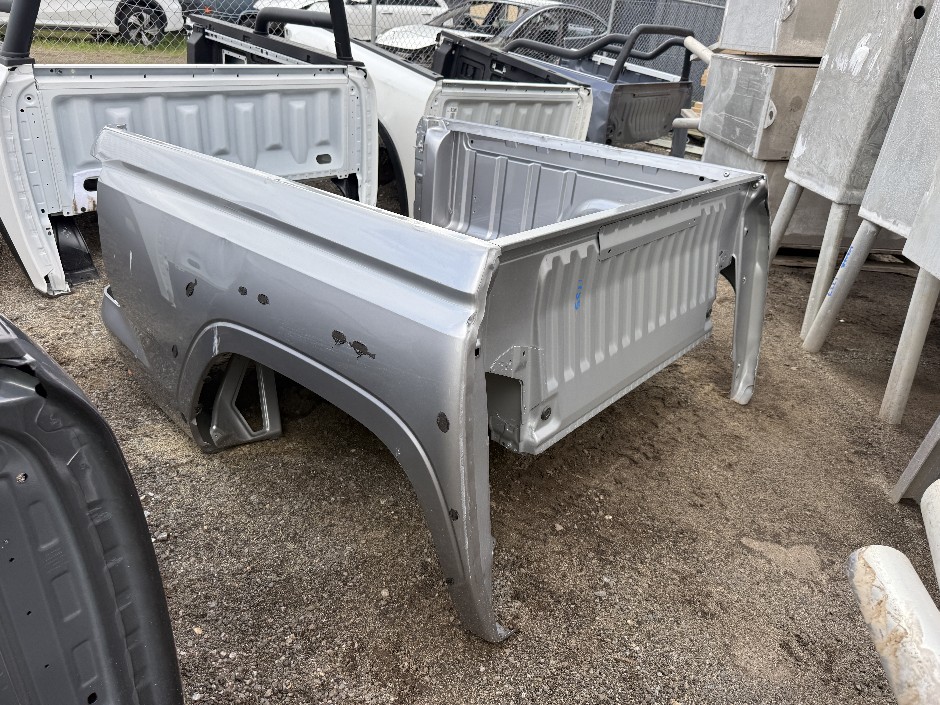 <p>Unknown Model Ute Tray</p>