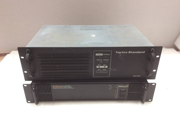 Vertex Standard EVX-R70 Digital Repeater& Redback A 4090 500W Power