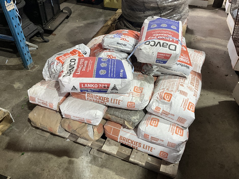 <p>Pallet of concrete mix - Unused</p>