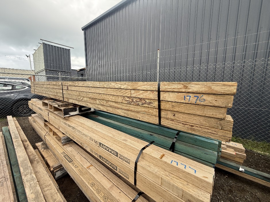 Bundles of structural timber - Unused