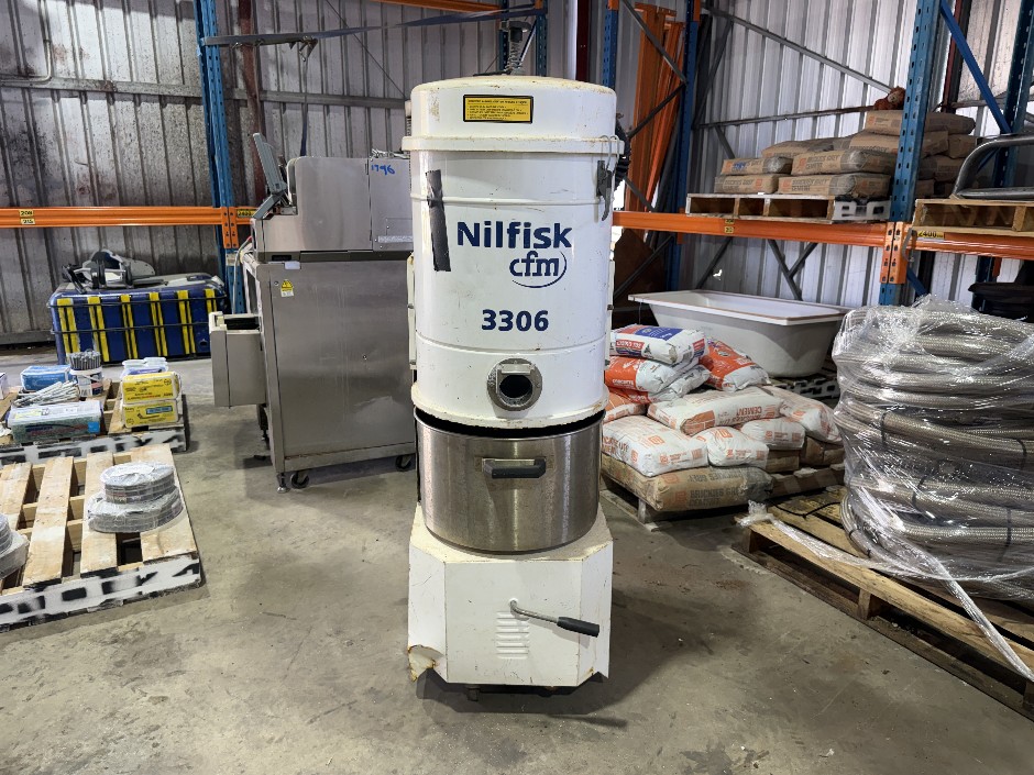 <p>Nilfsk CFM 3306 heavy industrial vacuum</p>