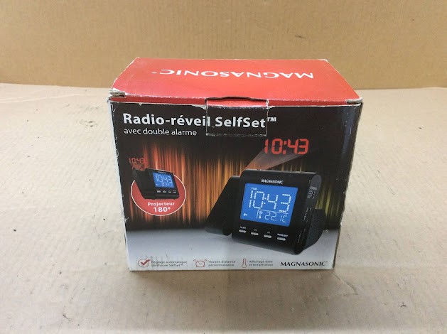 Magnasonic MM176K Projection AM/FM Clock Radio