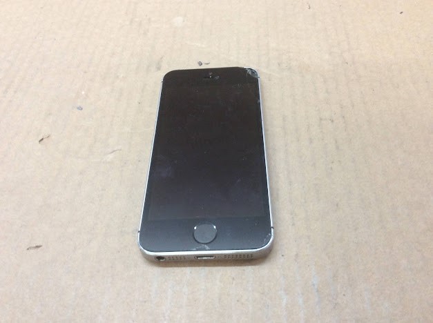 APPLE IPHONE SE (A1723) Phone 16GB